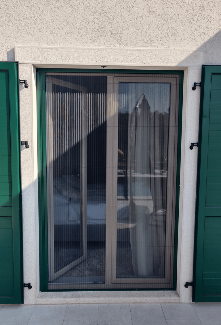 Ares Mont 17.09. harmo plisse komarnik 3 952x1400